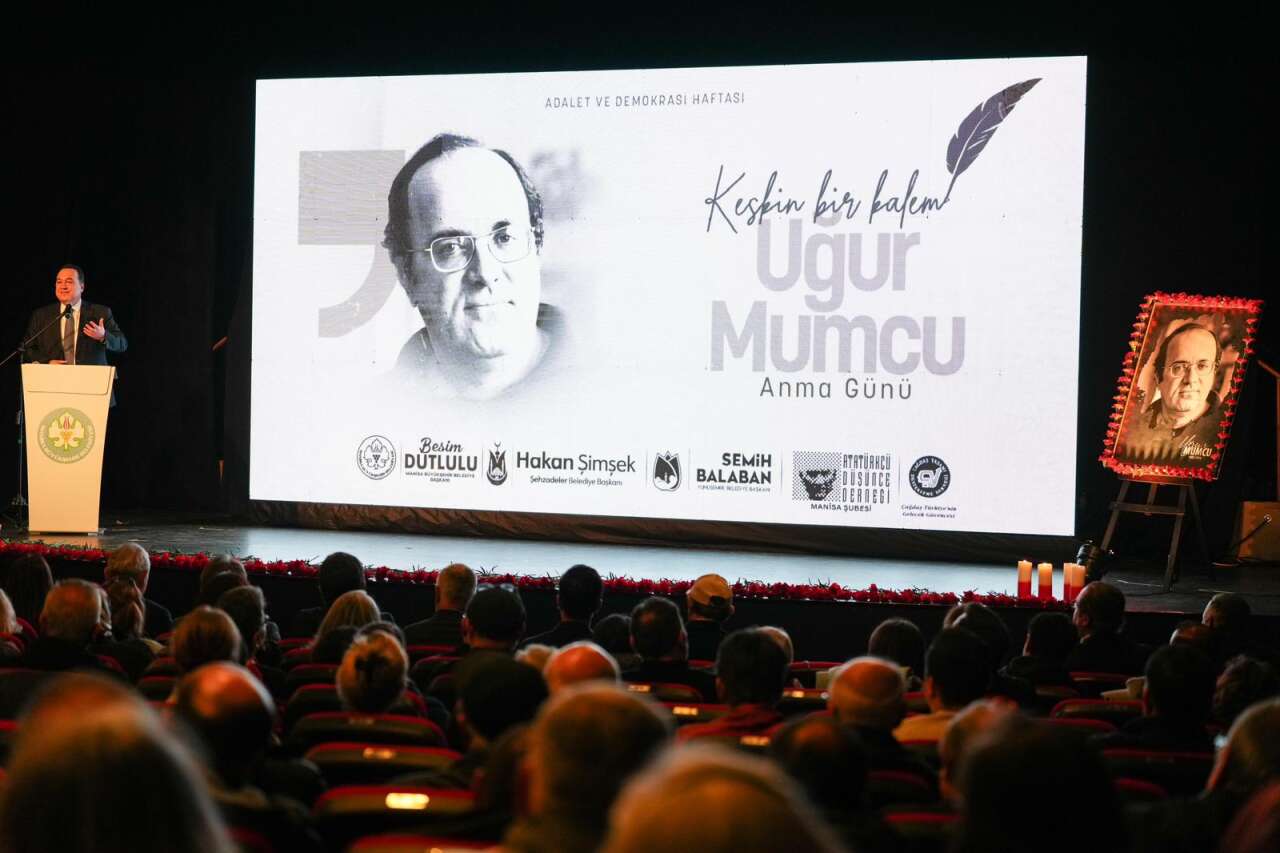 Gazeteciliğin keskin kalemi Uğur Mumcu Manisa’da anıldı 8